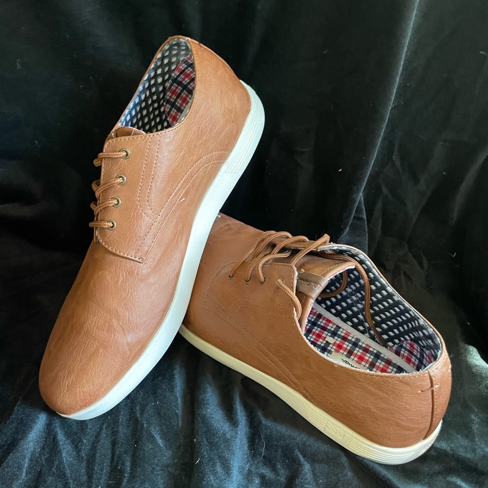 Ben Sherman Men’s Shoe Size 13